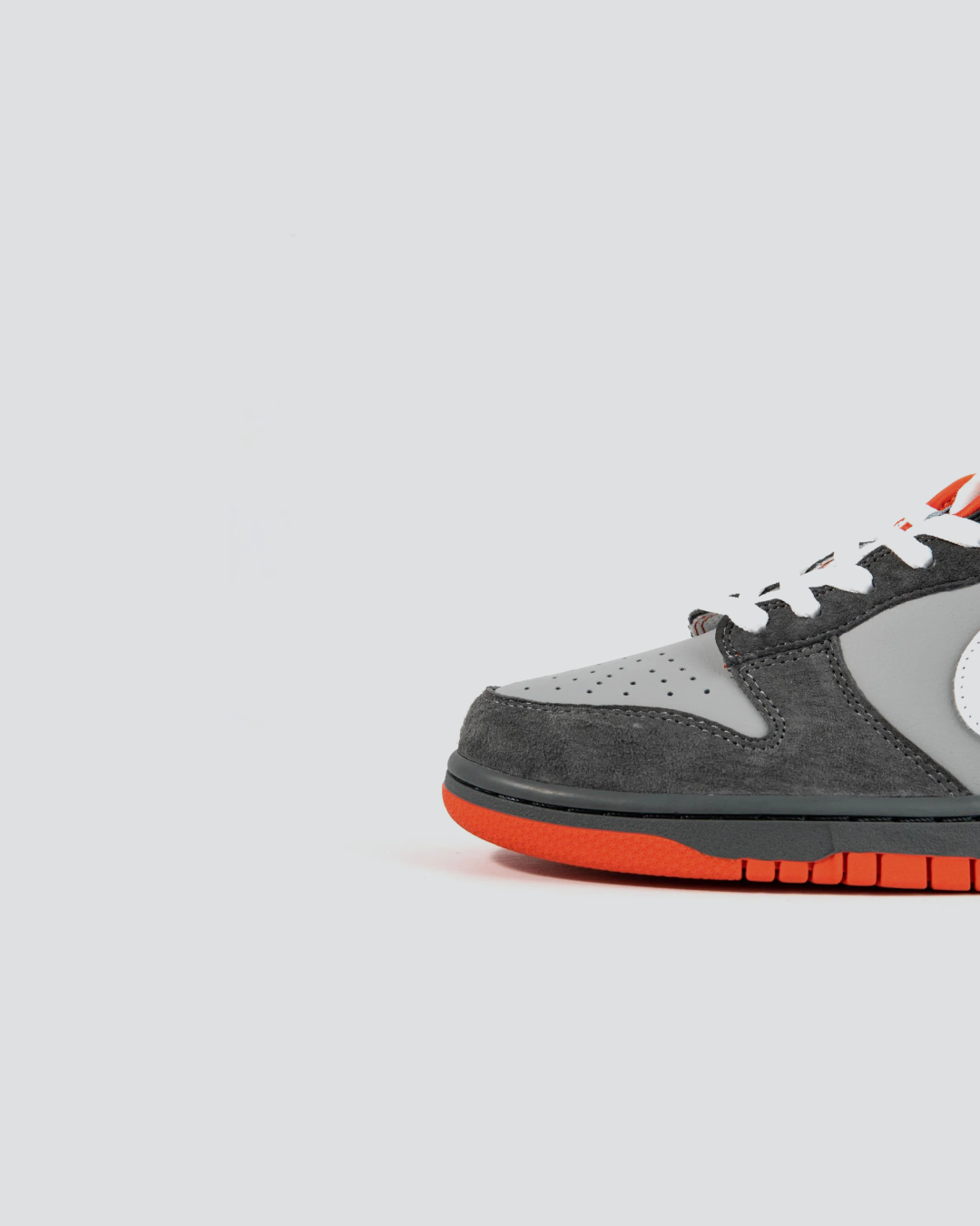 Jeff Staple x Nike Dunk Low Pro SB 'Pigeon'