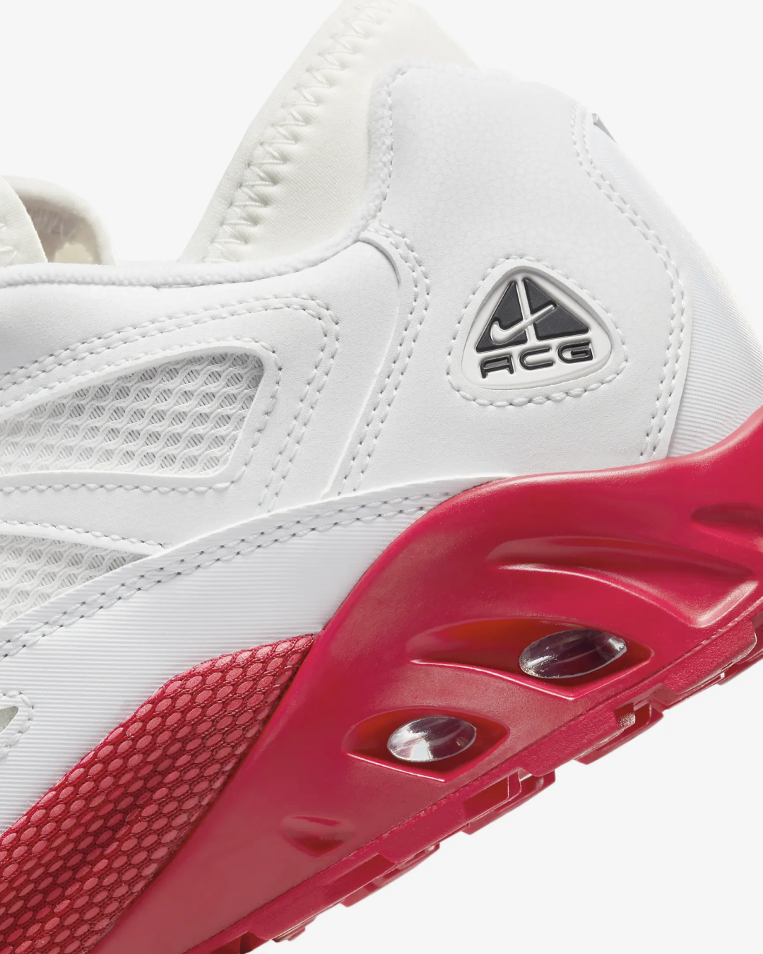 Nike ACG Air Exploraid Sneakers