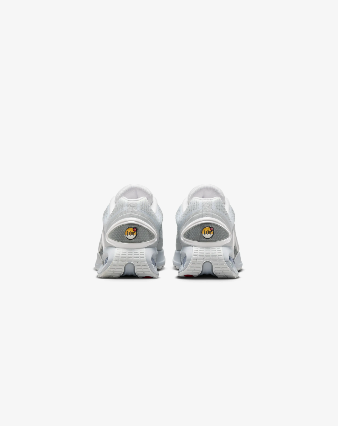 Nike Airmax DN ‘Triple White’ Sneakers