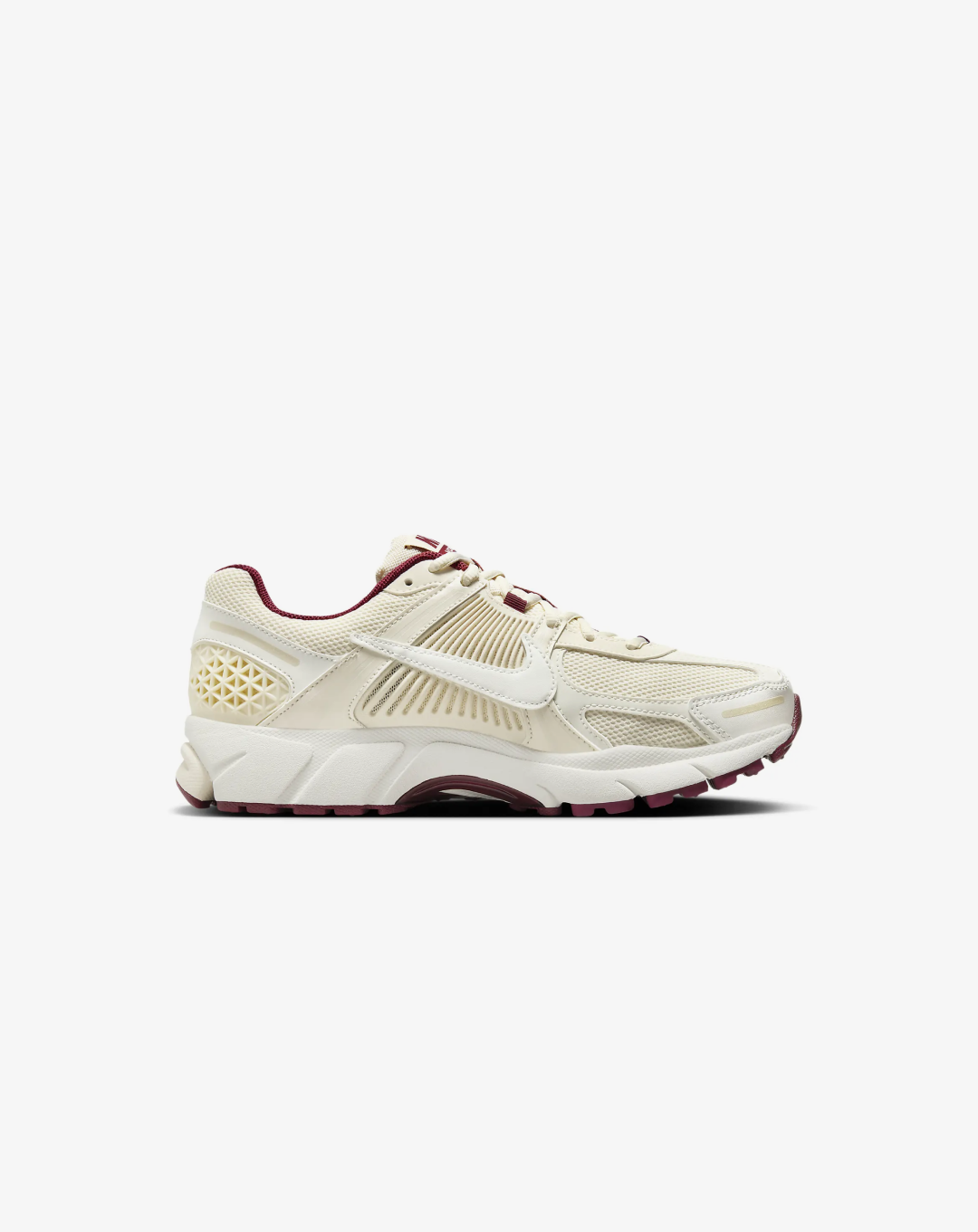 Nike Zoom Vomero 5 Sail/Pale Ivory/Team Red Sneakers
