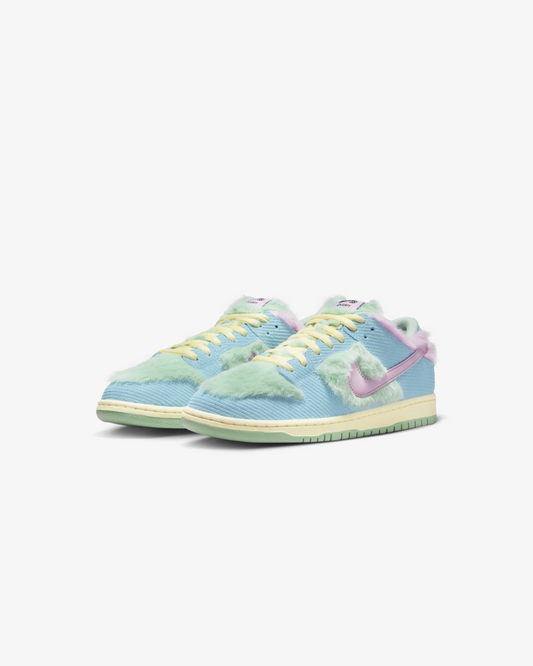 Nike SB Dunk Low Pro x Verdy 'Blue Gaze and Enamel Green' Sneakers