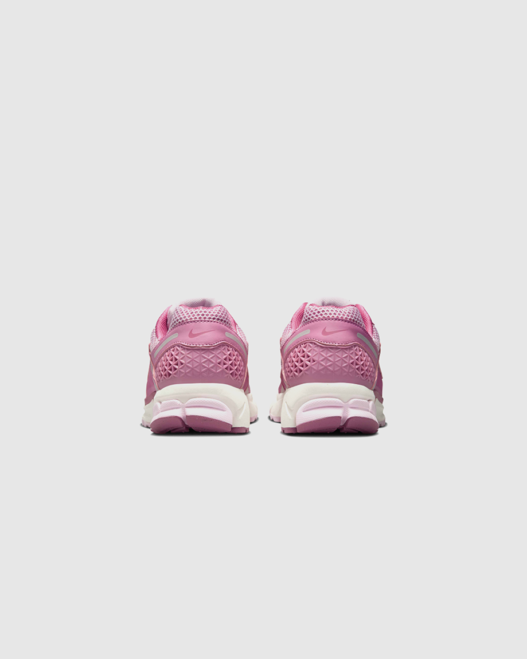 NIKE VOMERO 5 ELEMENTAL PINK