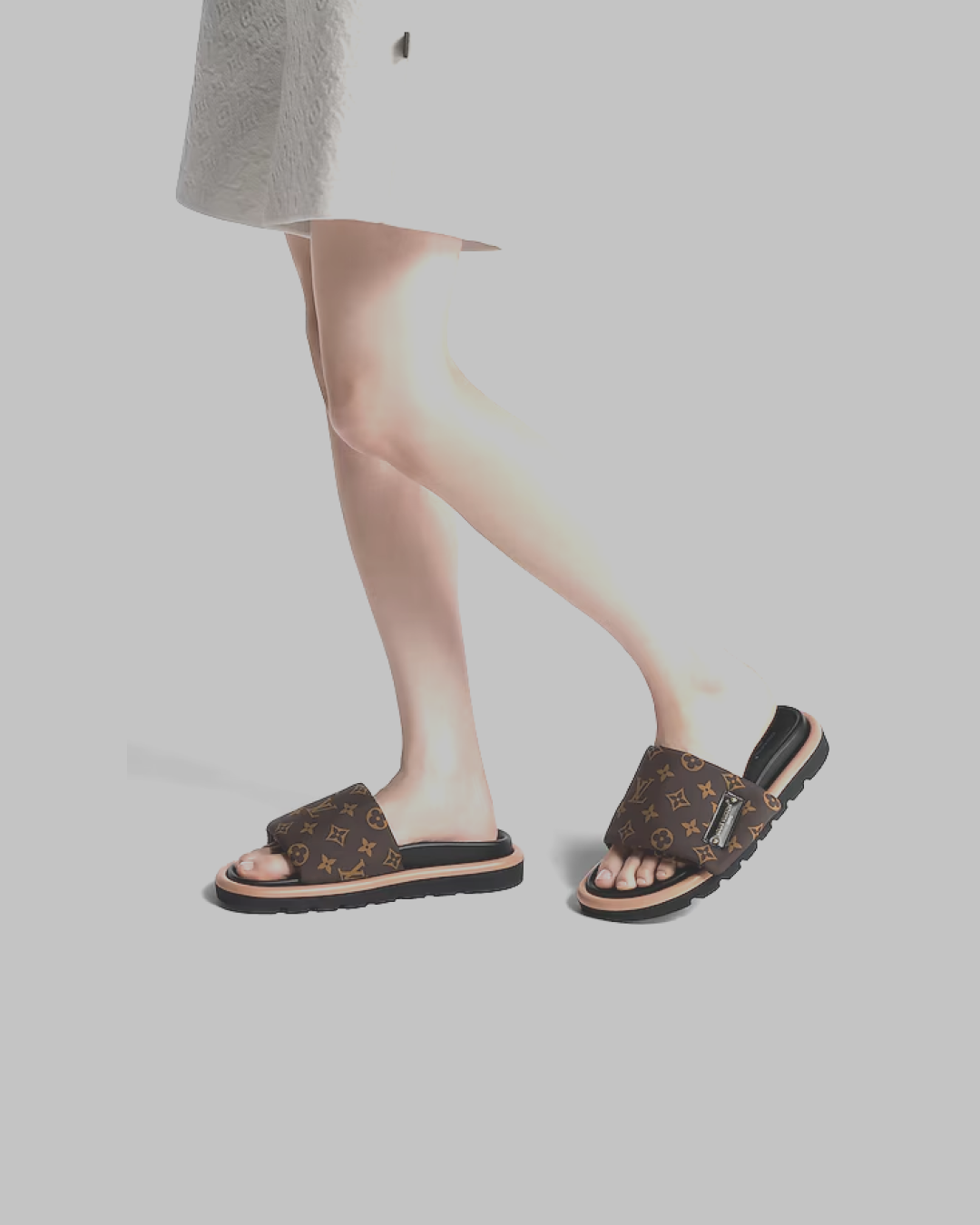 LOUIS VUITTON POOL PILLOW COMFORT MULE SLIDES