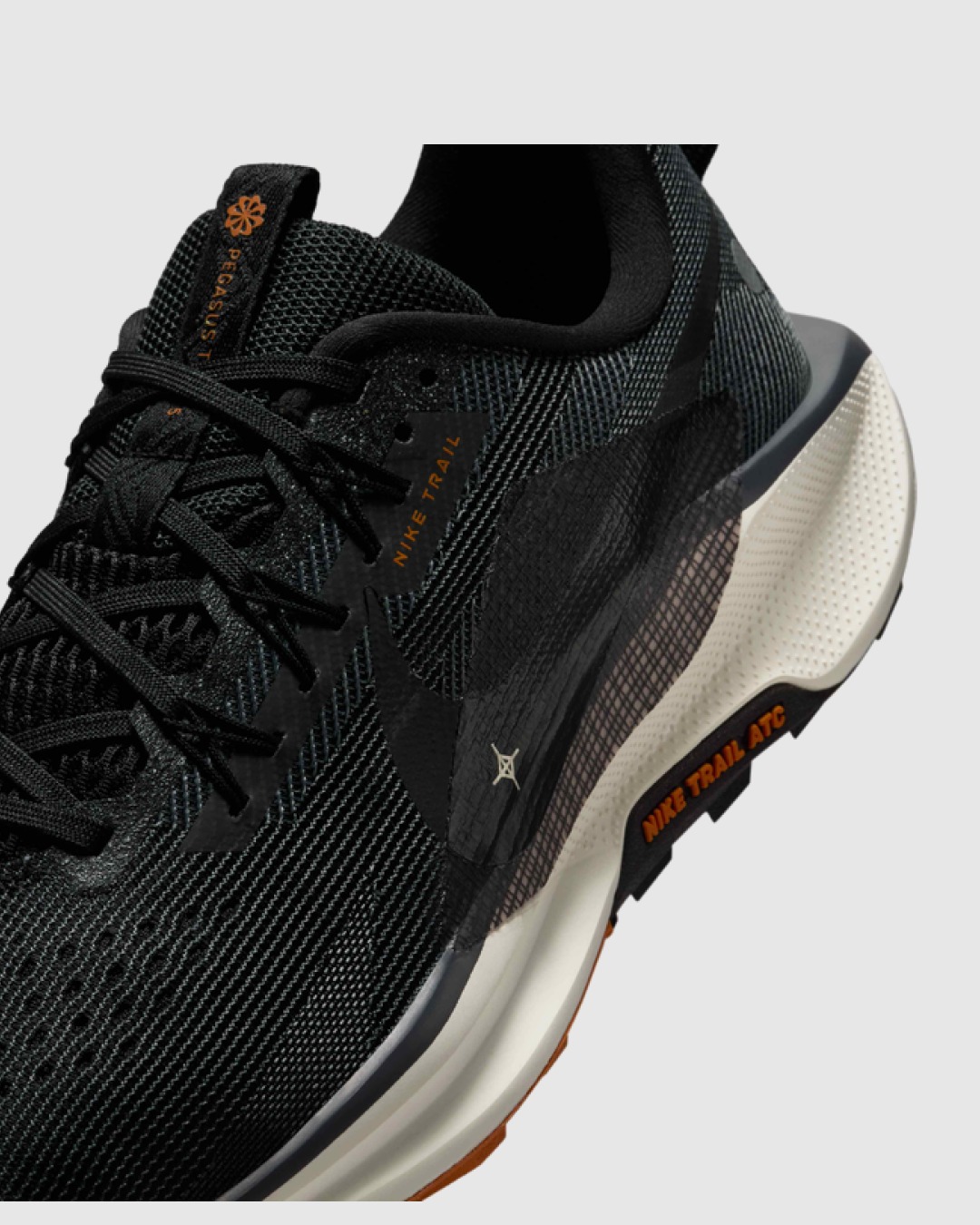 Nike React Pegasus Trail 5 Black Monarch Pale Ivory Off Noir Sneakers
