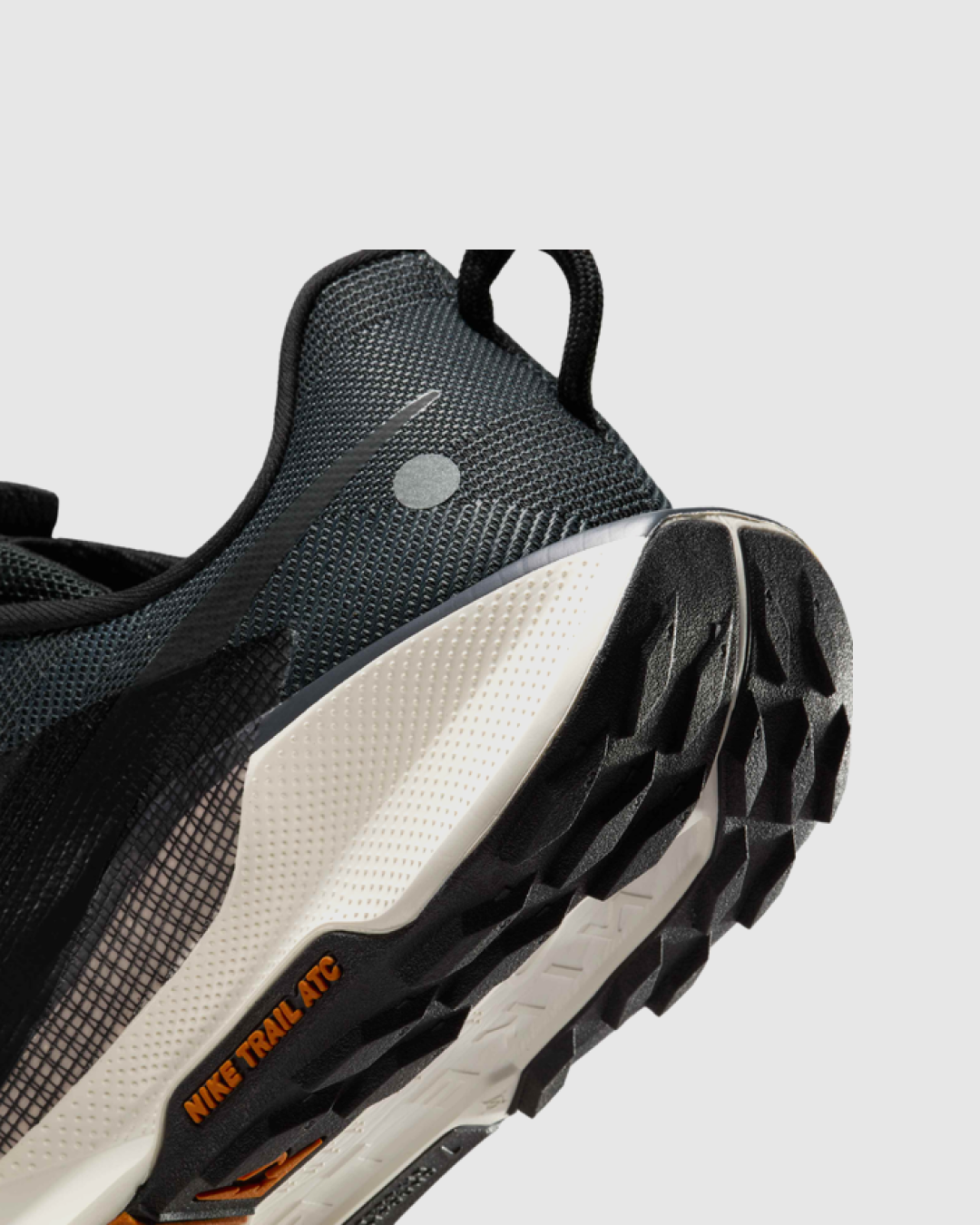 Nike React Pegasus Trail 5 Black Monarch Pale Ivory Off Noir Sneakers