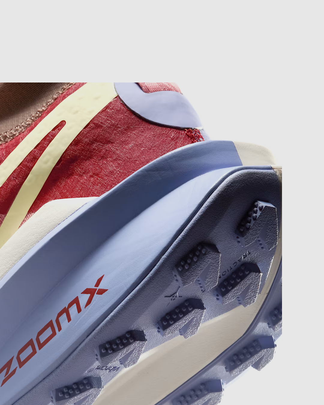 Nike Zegama 2 Trail Running Shoe in Red Stardust/Mars Stone/Lilac Ice/Alabaster