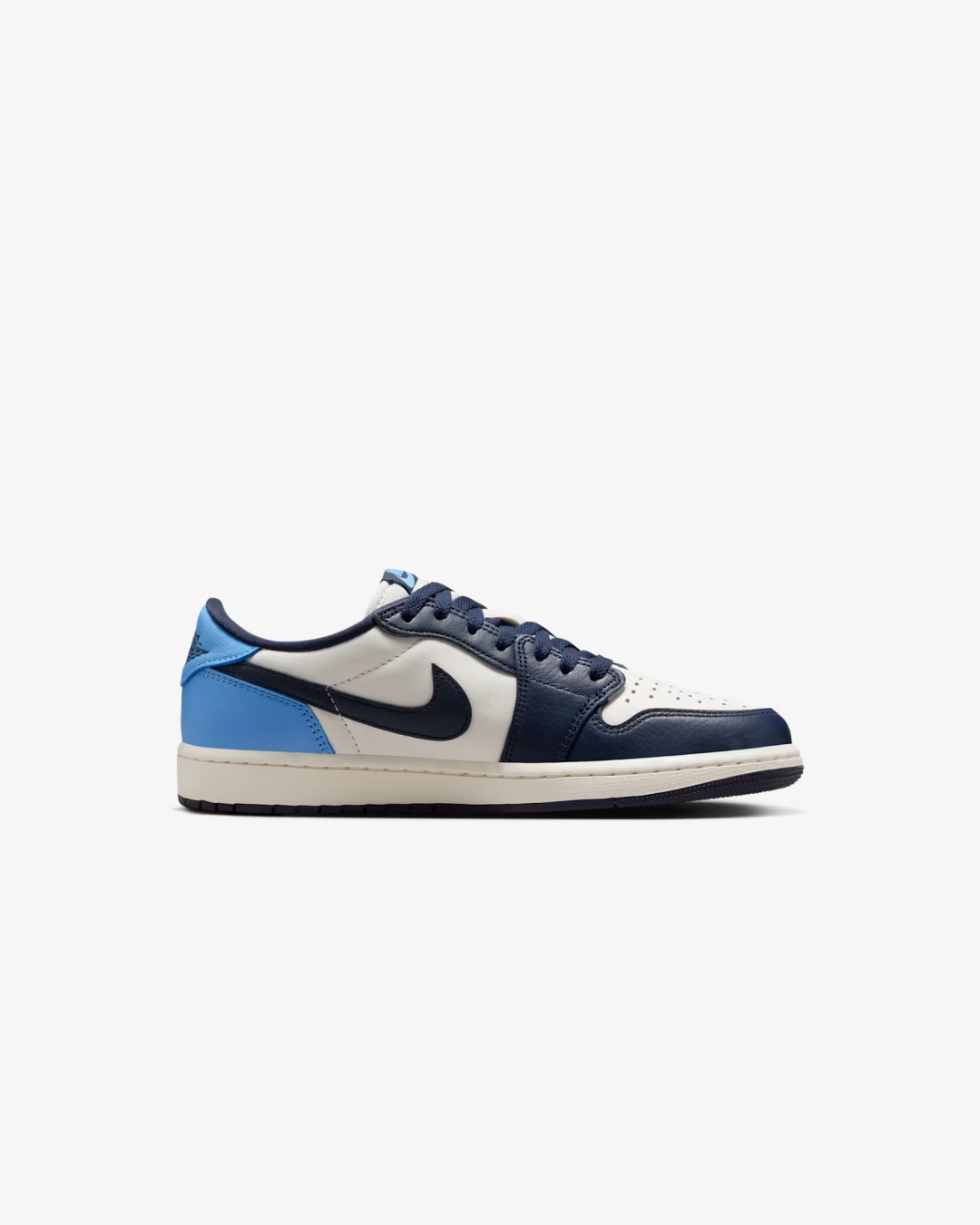 Air Jordan 1 Low OG "Obsidian UNC" Sneakers