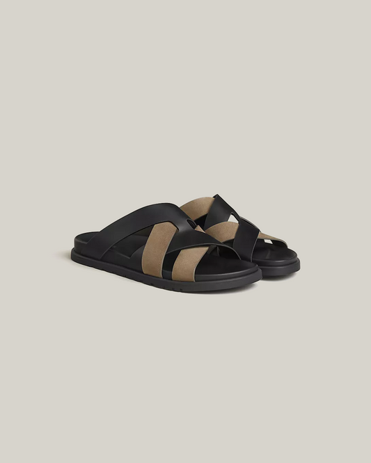 Hermès Kazimir Sandal in Noir/Étoupe