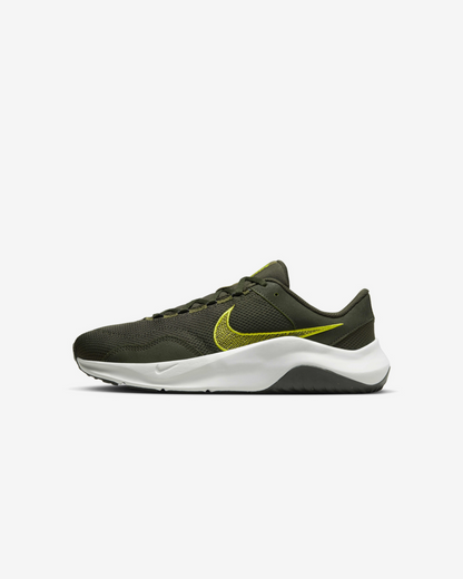 Nike Legend Essential 3 Next Nature Sneakers