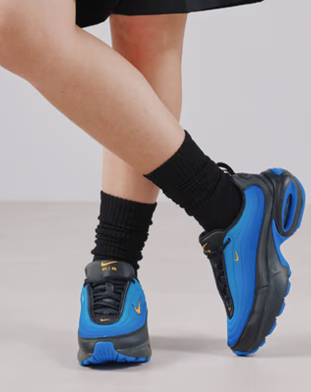 Nike Air Max Portal Black & Blue Sneakers