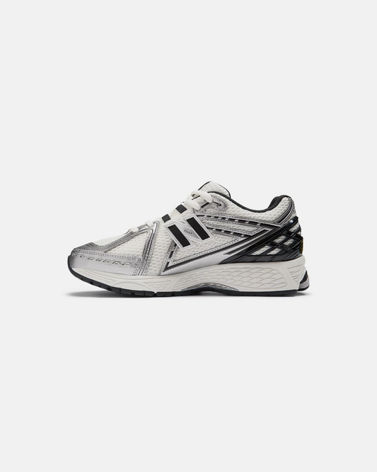 New Balance 1906R Silver Metallic Black Sneakers