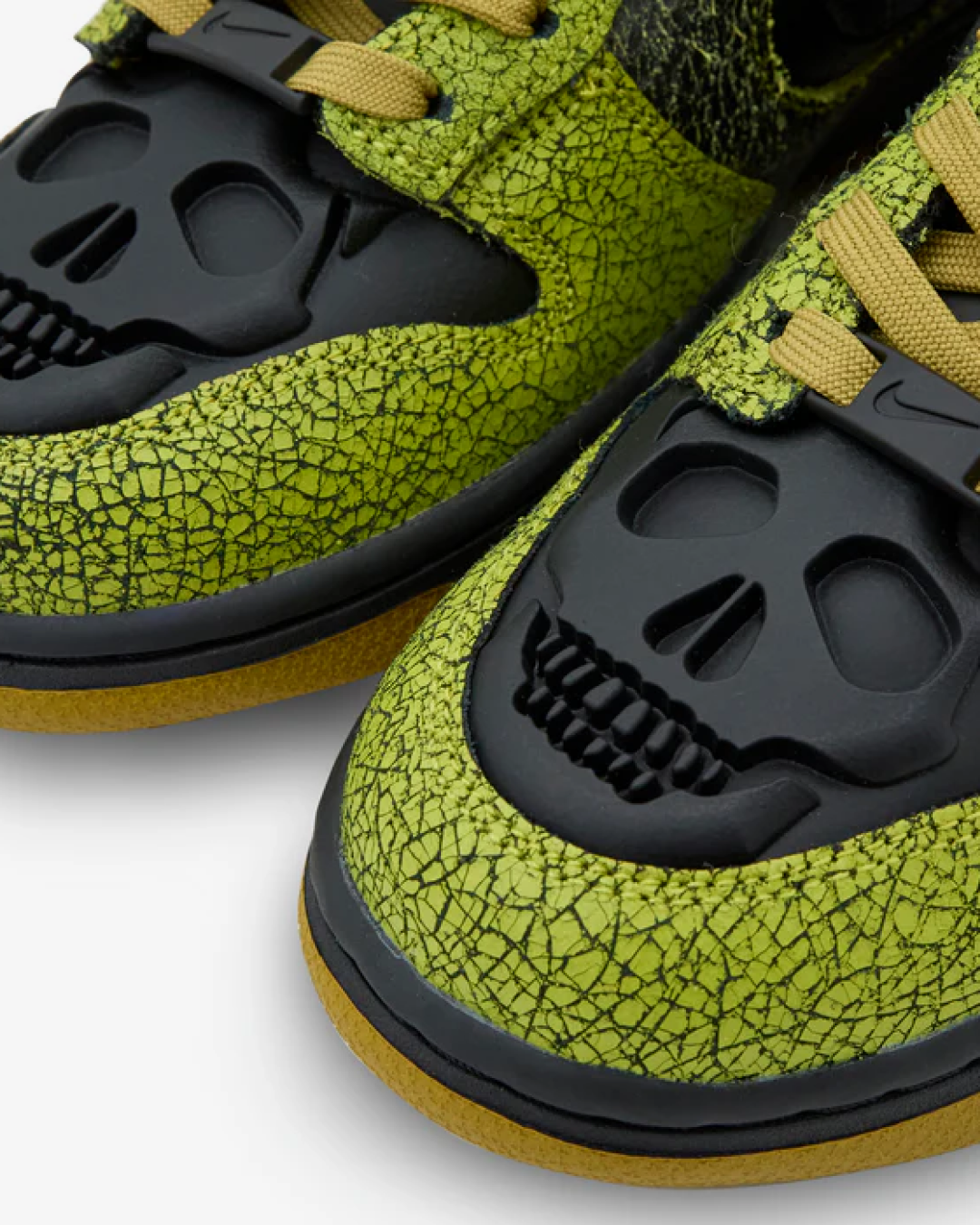 Nike Dunk Low Pro "Halloween Bright Cactus" Sneakers