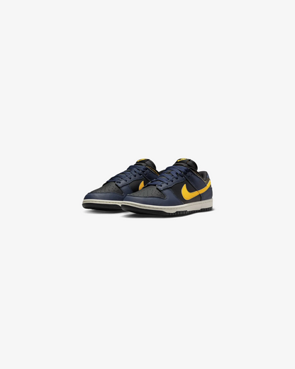 Nike SB Dunk Low Pro Vintage Michigan Sneakers