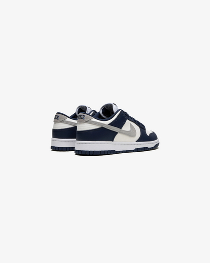 Nike SB Dunk Low “Midnight Wavy” Sneakers