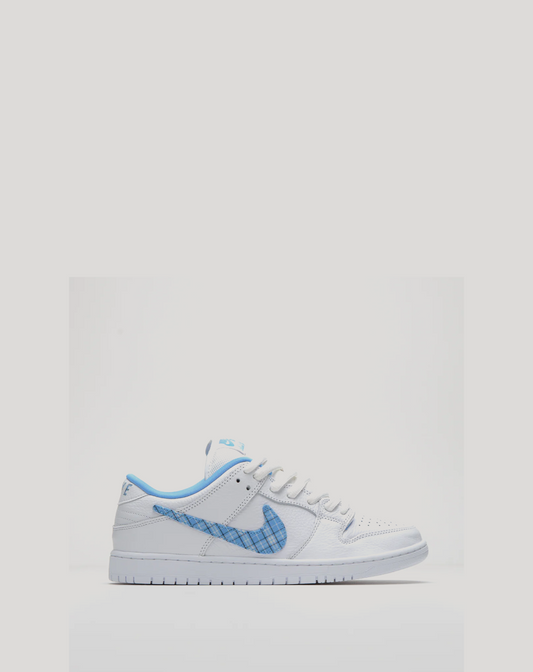 Nicole Hause x Nike Sb Dunk Low ‘White/Univeristy Blue' Sneakers