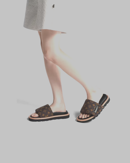 LOUIS VUITTON POOL PILLOW COMFORT MULE SLIDES