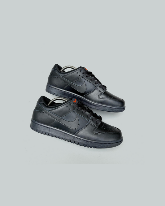 Nike SB Dunk Low Pro ISO ‘Orange Label - Triple Black’