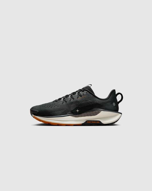 Nike React Pegasus Trail 5 Black Monarch Pale Ivory Off Noir Sneakers