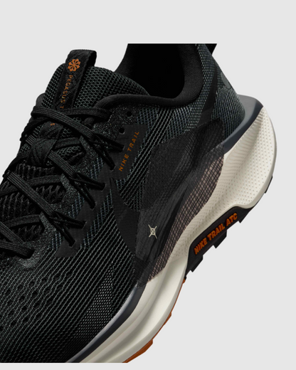 Nike React Pegasus Trail 5 Black Monarch Pale Ivory Off Noir Sneakers