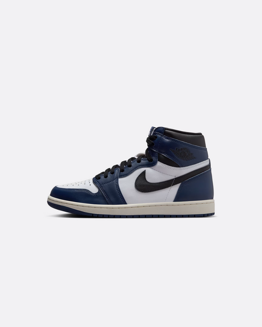 Air Jordan 1 High OG "Midnight Navy” Sneakers