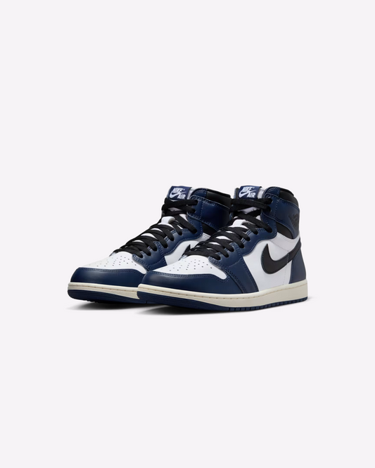 Air Jordan 1 High OG "Midnight Navy” Sneakers