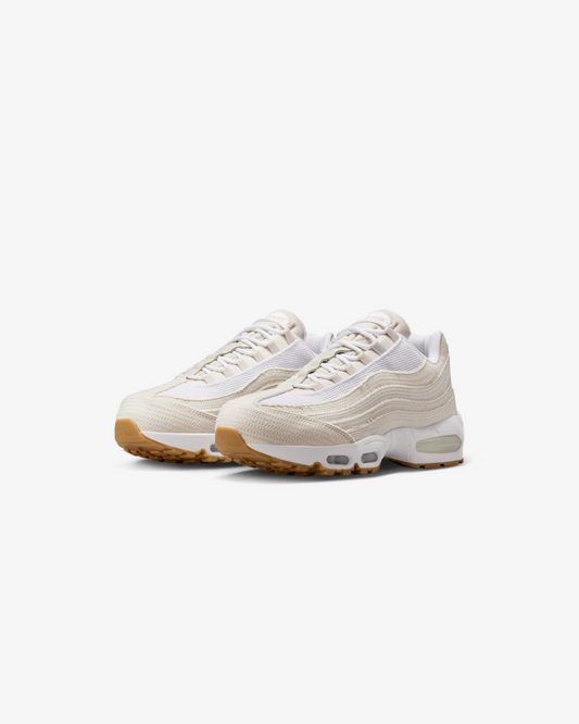 LEVI’S x Nike Air Max ‘95 OG Light Orewood Ecru