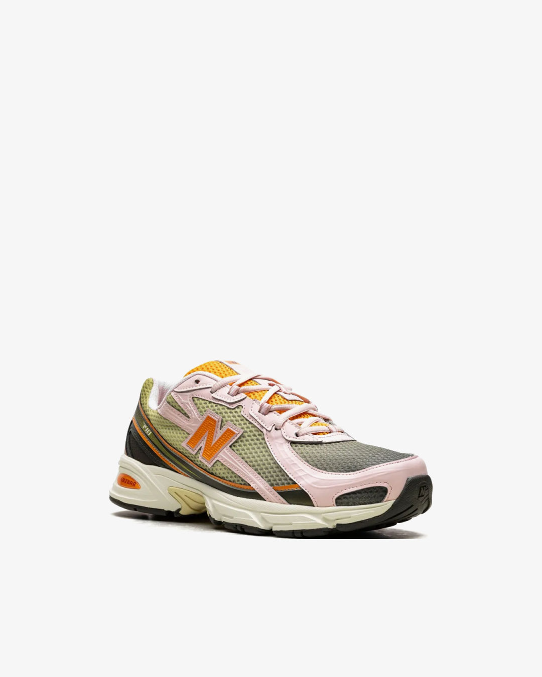 New Balance 740 Concepts ‘Saignee’ Sneakers