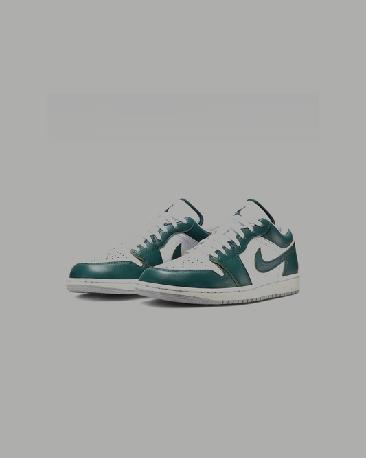 Air Jordan 1 Low SE “Oxidized Green” Sneakers