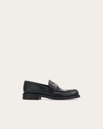 Ferragamo New Vara Buckle Moccasin Shoe