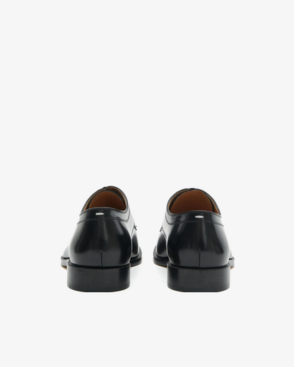 Maison Margiela Tabi Laced Shoe in Black