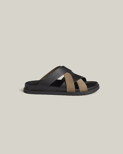 Hermès Kazimir Sandal in Noir/Étoupe