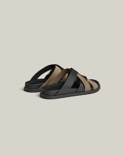 Hermès Kazimir Sandal in Noir/Étoupe