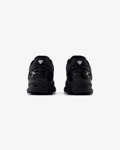 New Balance 1960R Fantomfit “Triple Black” Sneakers