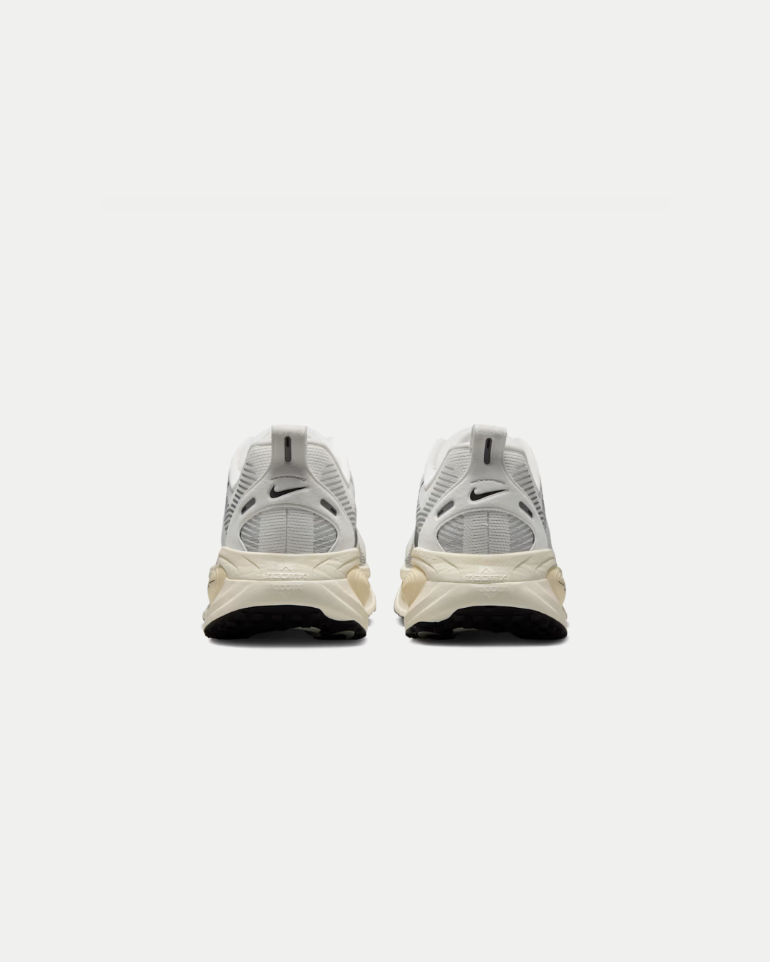 Nike Vomero 18 'Summit White/Coconut Milk/Coconut Milk/Black' Sneakers