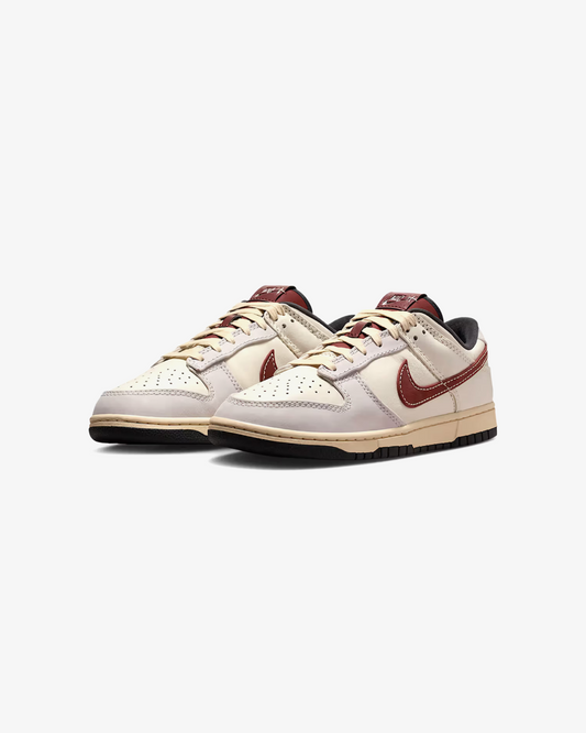 Nike Sb Dunk Low ’Soft Pearl Dark Pony’ Sneakers