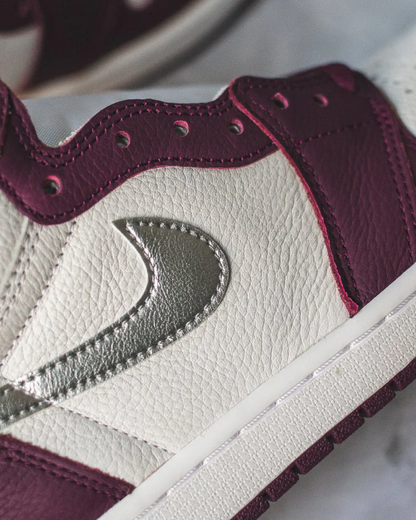 Nike Air Jordan 1 Retro High OG Bordeaux Sneakers